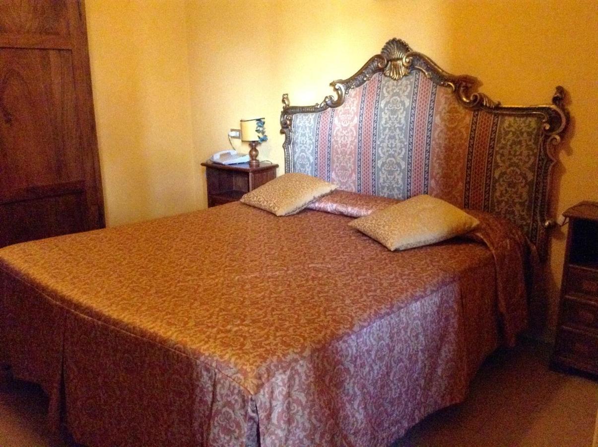 Albergo Ristorante Da Carlino กัสเตลนูโอโว ดี การ์ฟาญานา ห้อง รูปภาพ